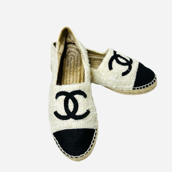 CHANEL TWEED CC ESPADRILLES - Picture 2 of 9